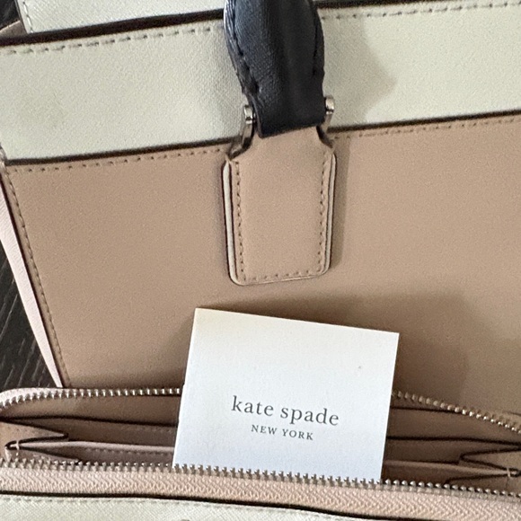 Kate Spade Blush and Cream Satchel with Wallet - Picture 4 of 12